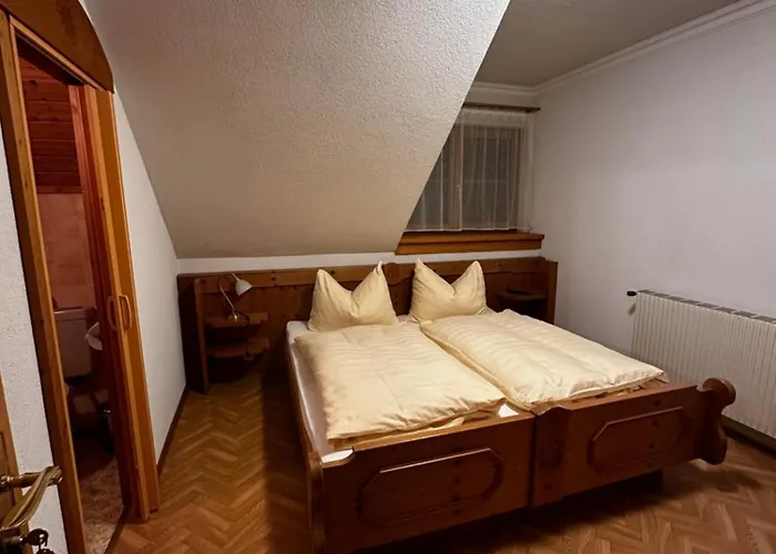 Klöckhof Lantgård *